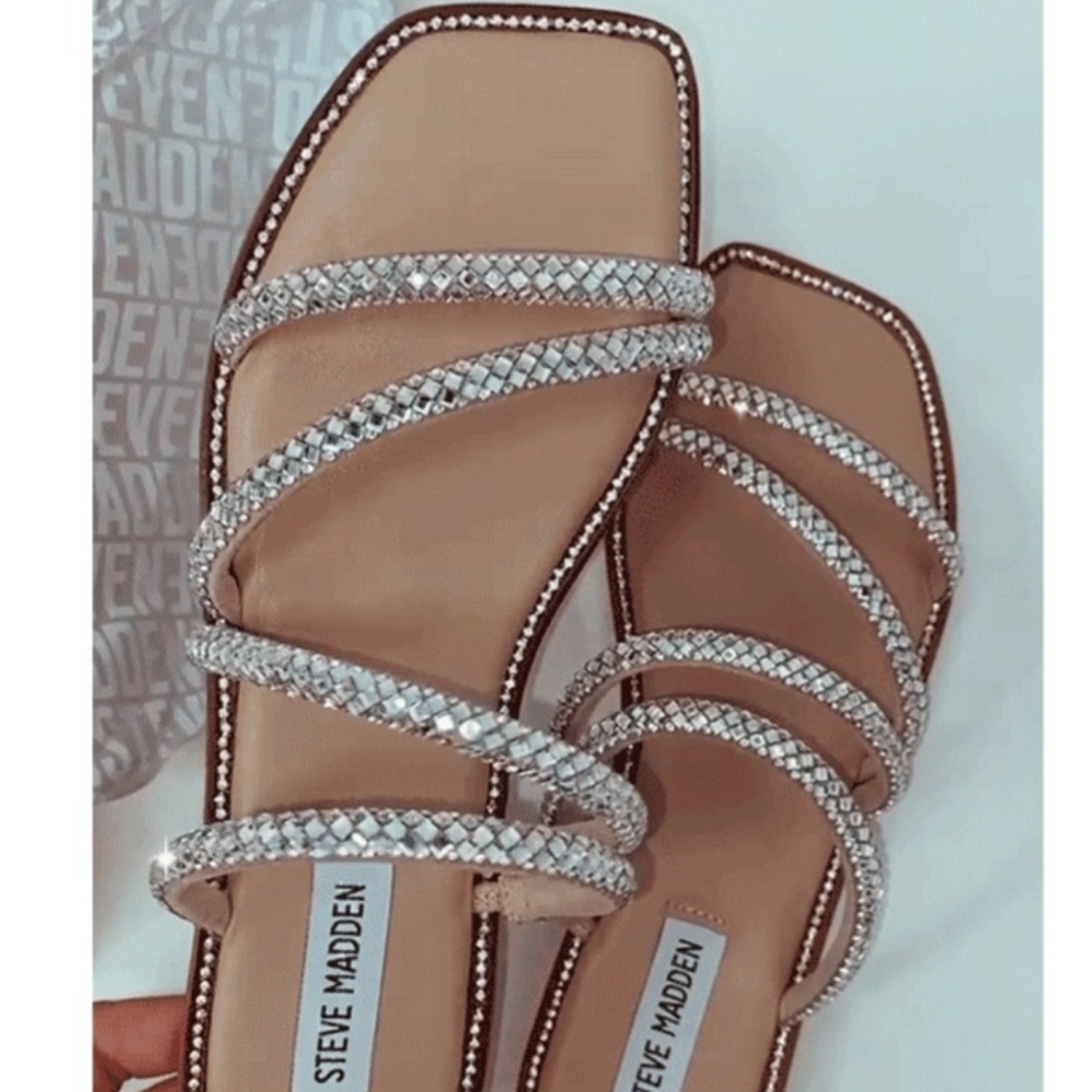STARIE, Rhinestone Steve Madden - Picture 2 of 5